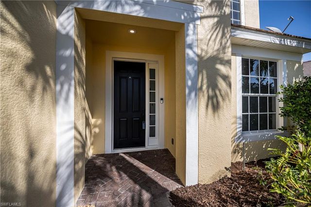 2615 Sunvale CT, Cape Coral, FL 33991