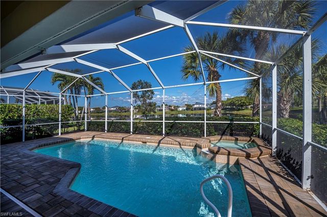 2615 Sunvale CT, Cape Coral, FL 33991