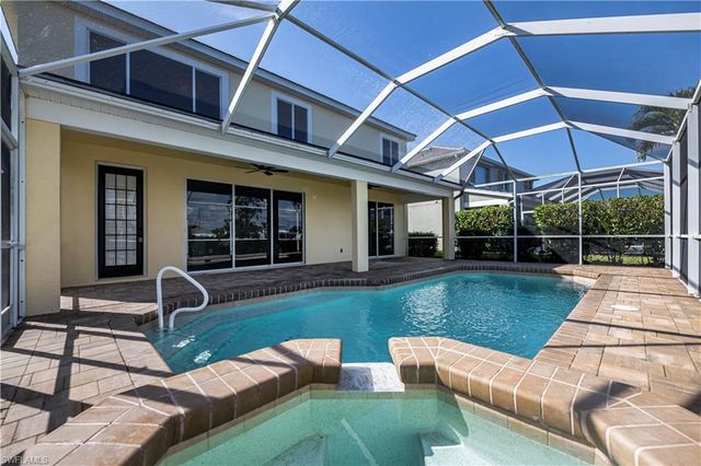 2615 Sunvale CT, Cape Coral, FL 33991