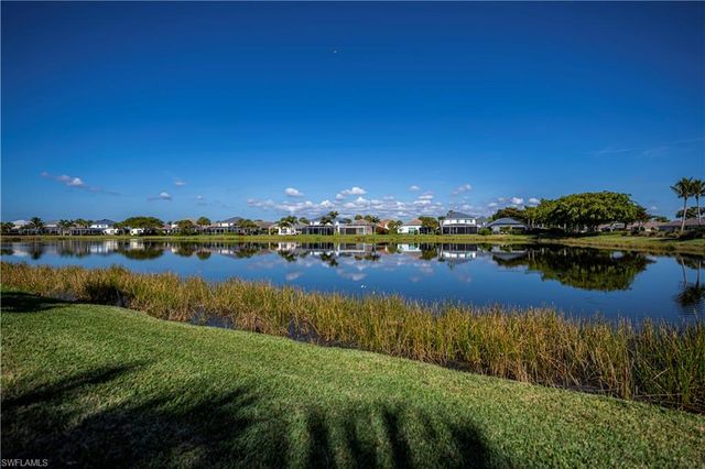 2615 Sunvale CT, Cape Coral, FL 33991