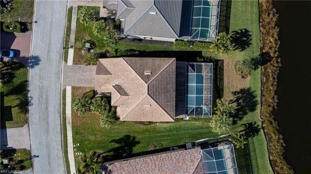 2615 Sunvale CT, Cape Coral, FL 33991