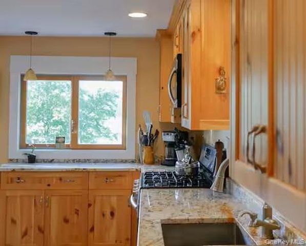 1080 Route 292, Holmes, NY 12531