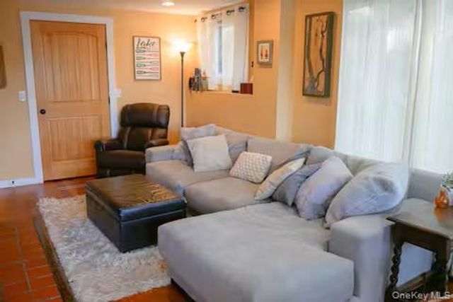 1080 Route 292, Holmes, NY 12531