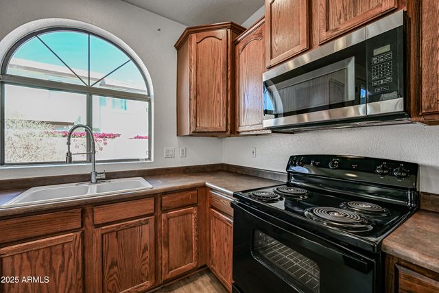 1808 E Dunbar Drive, Phoenix, AZ 85042