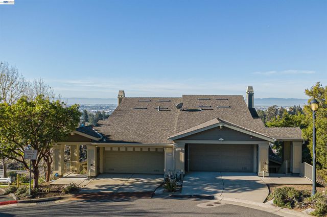 6401 Blue Rock Ct, Oakland, CA 94605