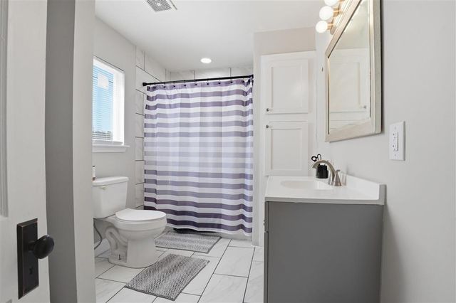 237 Lucille St Street, Lake Charles, LA 70601