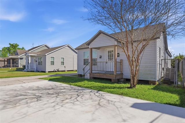 237 Lucille St Street, Lake Charles, LA 70601