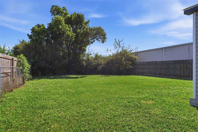 237 Lucille St Street, Lake Charles, LA 70601