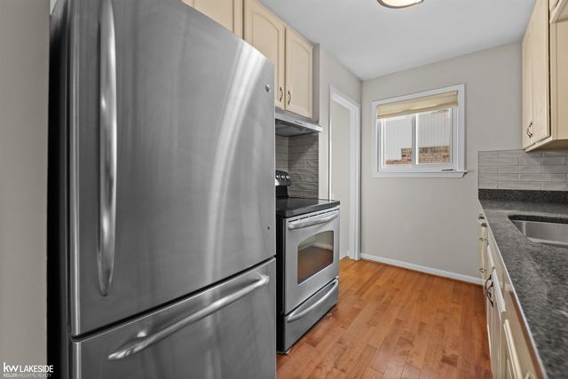 3043 Heritage Drive, Troy, MI 48083