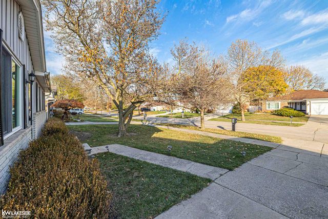 3043 Heritage Drive, Troy, MI 48083