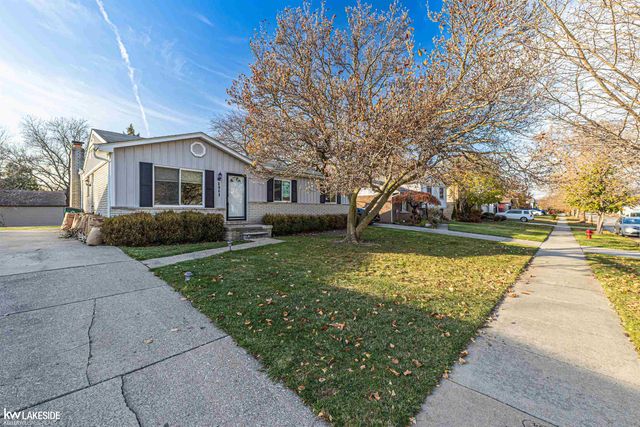 3043 Heritage Drive, Troy, MI 48083