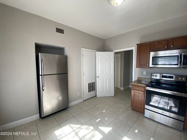 2671 FORBES Street B, Jacksonville, FL 32204