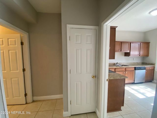 2671 FORBES Street B, Jacksonville, FL 32204