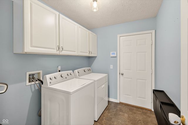 594 Homestead Lane, Greenwood, IN 46142