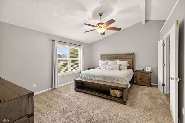 594 Homestead Lane, Greenwood, IN 46142