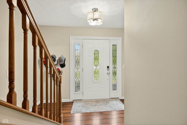 594 Homestead Lane, Greenwood, IN 46142