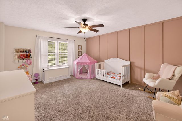 594 Homestead Lane, Greenwood, IN 46142