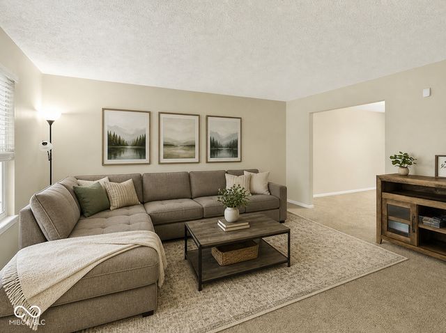 594 Homestead Lane, Greenwood, IN 46142