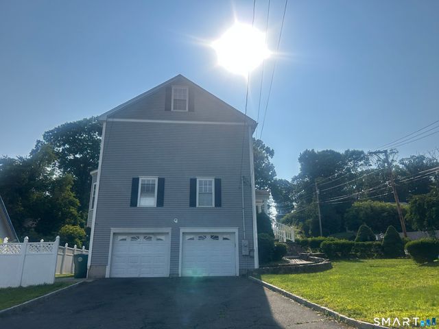 15 Tavern Rock Road, Stratford, CT 06614
