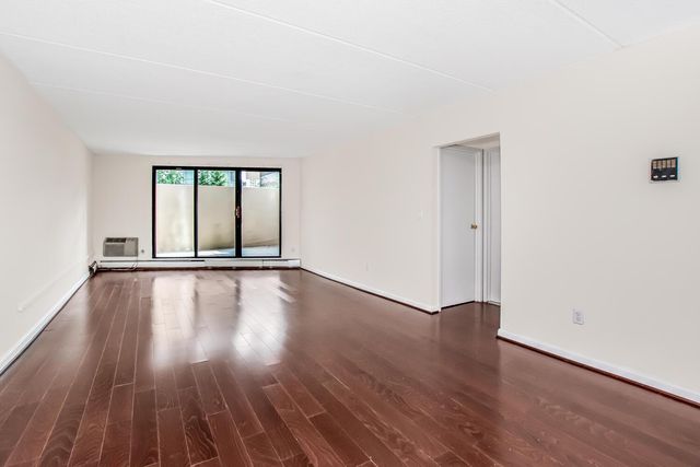 1155 warburton Avenue 1H, Yonkers, NY 10701