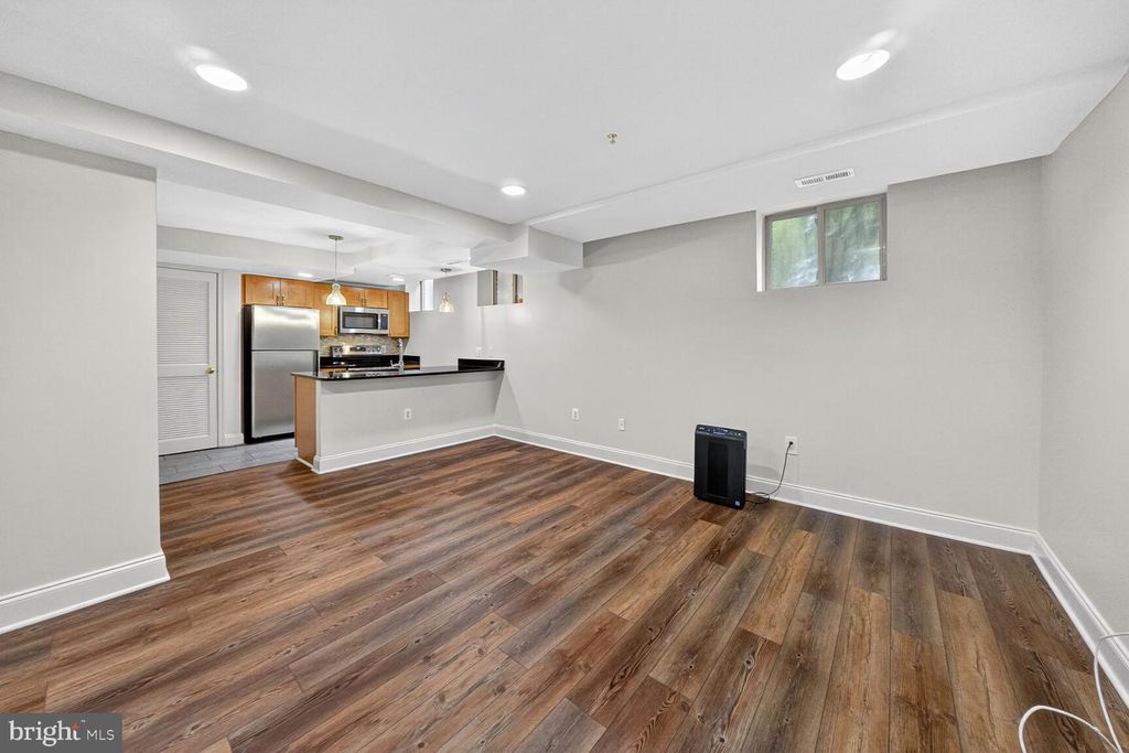 5407 9TH ST NW #8, Washington, DC 20011