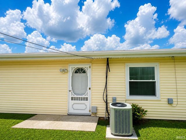 2815 29Th Street, Bedford, IN 47421