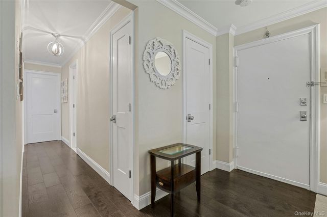 310 Kemeys Cove 3-10, Briarcliff Manor, NY 10510