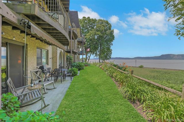 310 Kemeys Cove 3-10, Briarcliff Manor, NY 10510