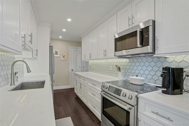 310 Kemeys Cove 3-10, Briarcliff Manor, NY 10510