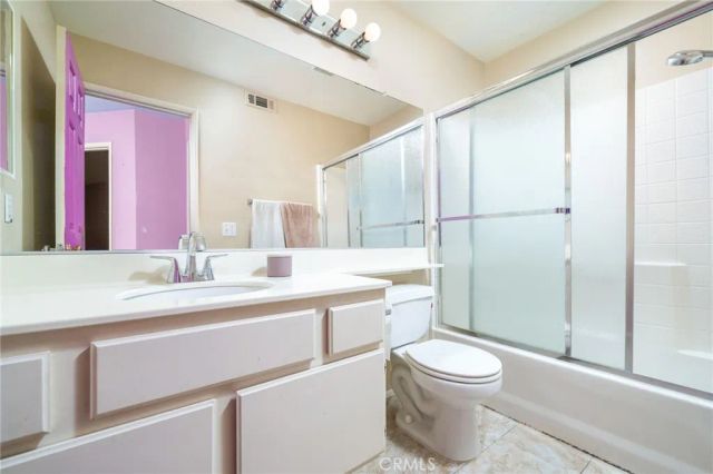 3707 Calle Curacso, Riverside, CA 92503