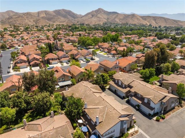 3707 Calle Curacso, Riverside, CA 92503