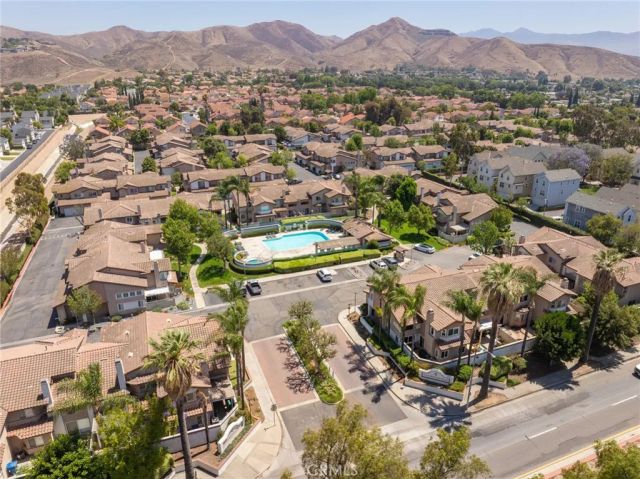 3707 Calle Curacso, Riverside, CA 92503
