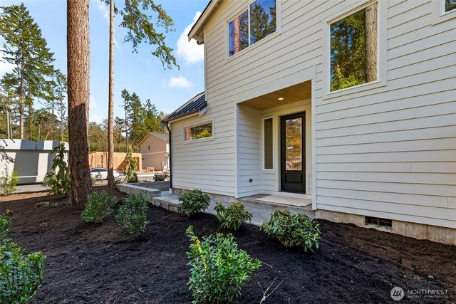 11202 79th Avenue Ct SW, Lakewood, WA 98498