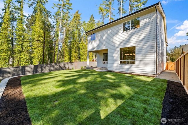 11202 79th Avenue Ct SW, Lakewood, WA 98498