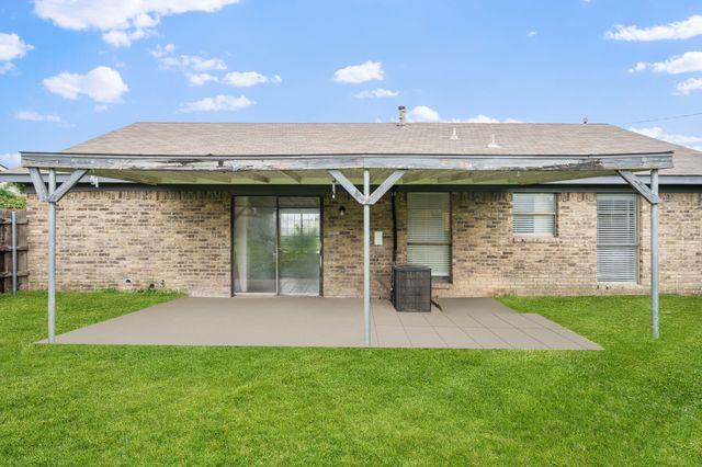 3826 Jewel Street, Sachse, TX 75048