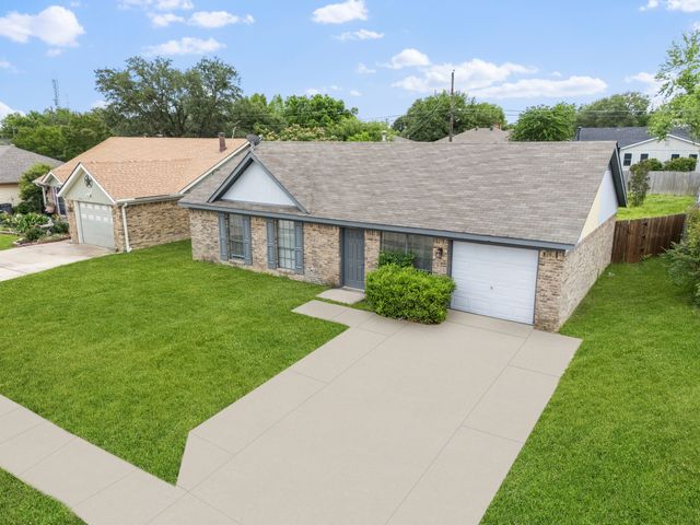 3826 Jewel Street, Sachse, TX 75048