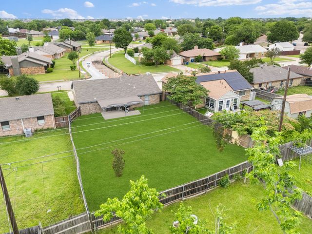 3826 Jewel Street, Sachse, TX 75048