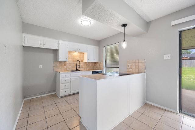 3826 Jewel Street, Sachse, TX 75048