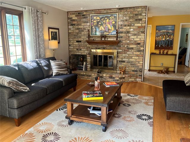 1506 Olde Hickory Lane, Coralville, IA 52241