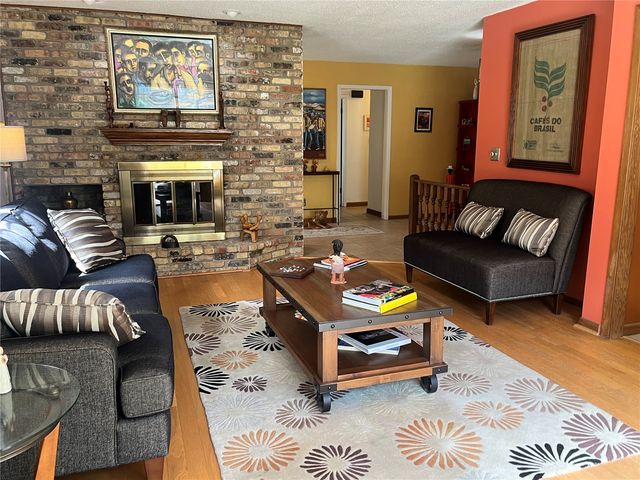 1506 Olde Hickory Lane, Coralville, IA 52241