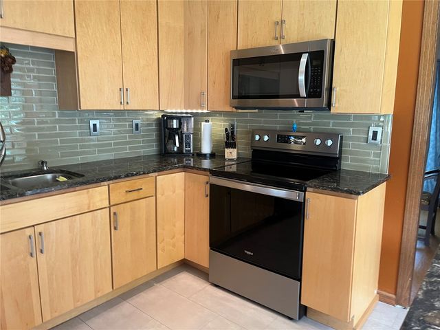 1506 Olde Hickory Lane, Coralville, IA 52241