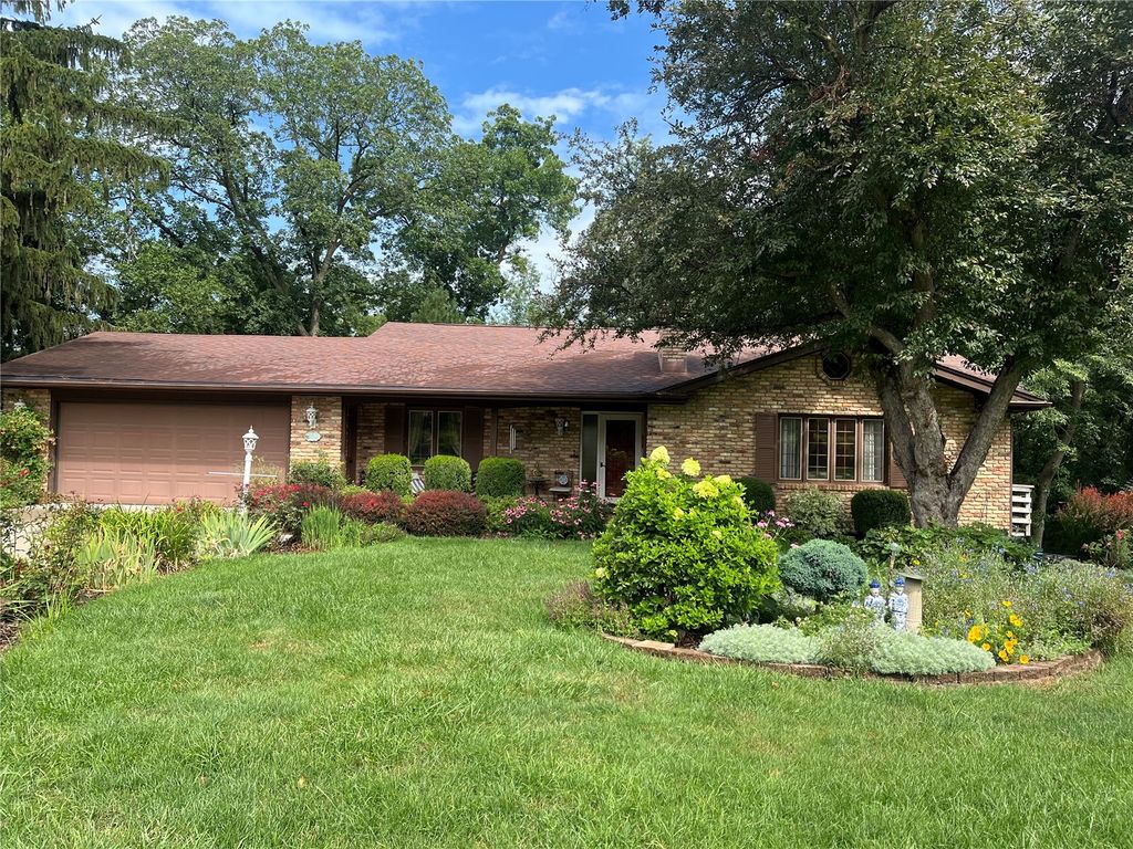 1506 Olde Hickory Lane, Coralville, IA 52241