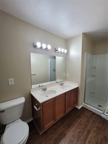 1340 Gayle Street, Burleson, TX 76028