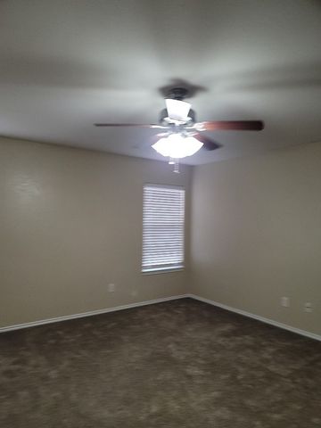 1340 Gayle Street, Burleson, TX 76028
