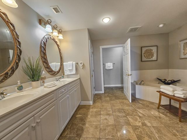 8500 Margate Cir Apt 2704, Myrtle Beach, SC 29572