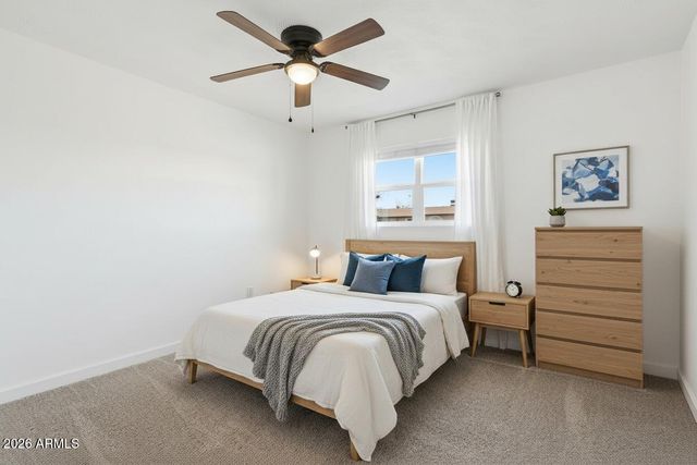 1052 W ELNA RAE Street, Tempe, AZ 85281