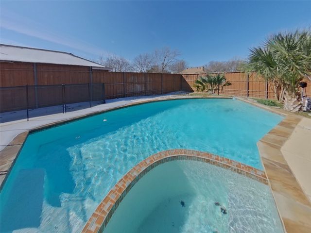 1417 Baker Drive, Cedar Hill, TX 75104