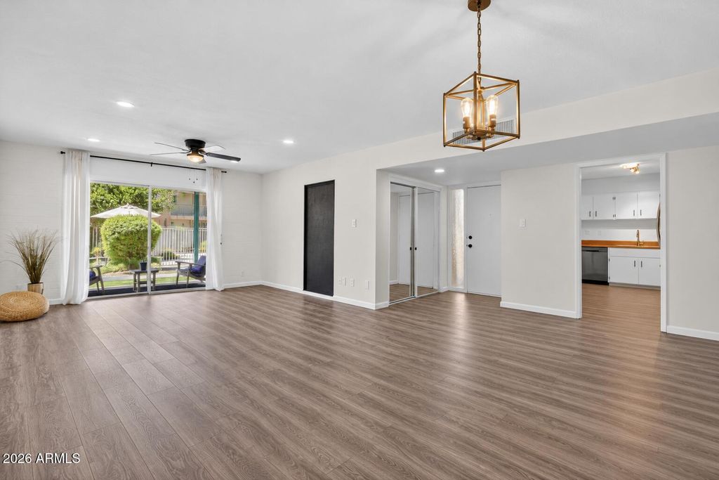 3655 N 5TH Avenue 105, Phoenix, AZ 85013 — exterior