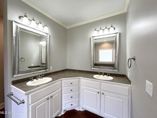 623 Chambord Drive, Brandon, MS 39042