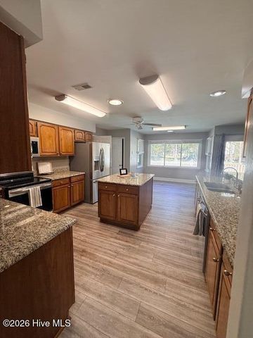 402 Crestwood Drive, Newport, NC 28570